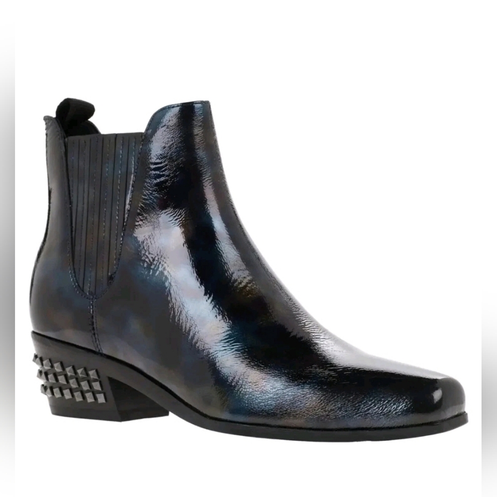 Donald J Pliner Milann Studded Booties In Black Leather Iridescent Sz 9.5 NWOT